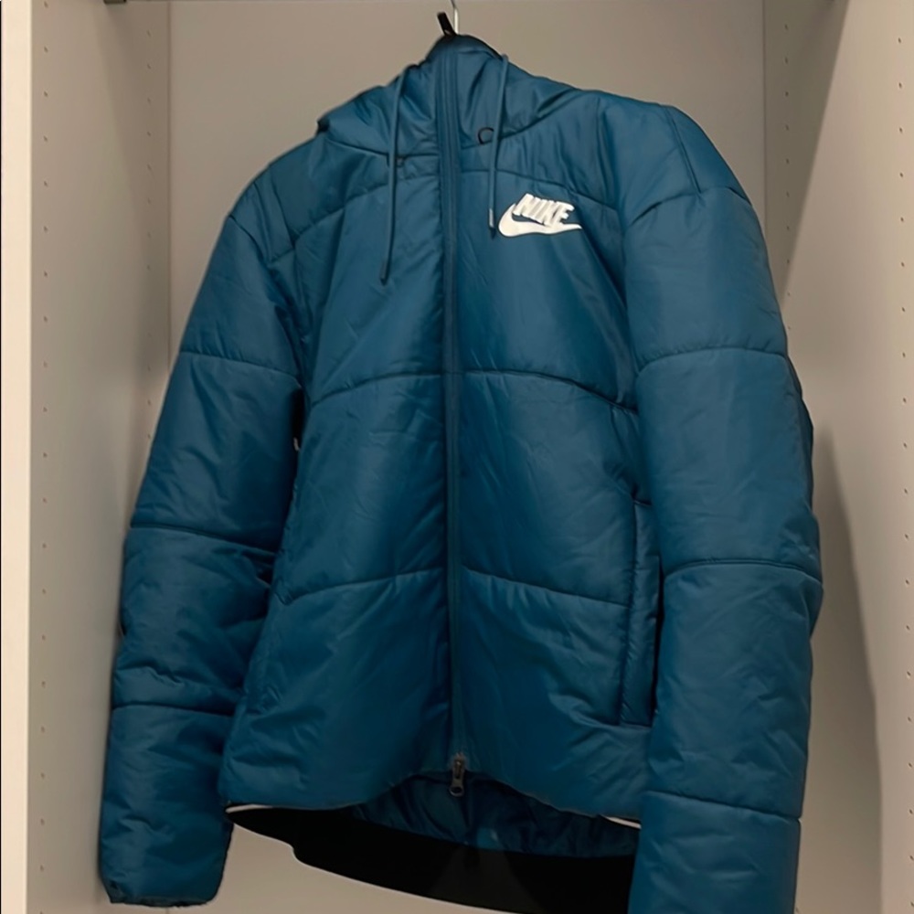 Nike puffer jacket